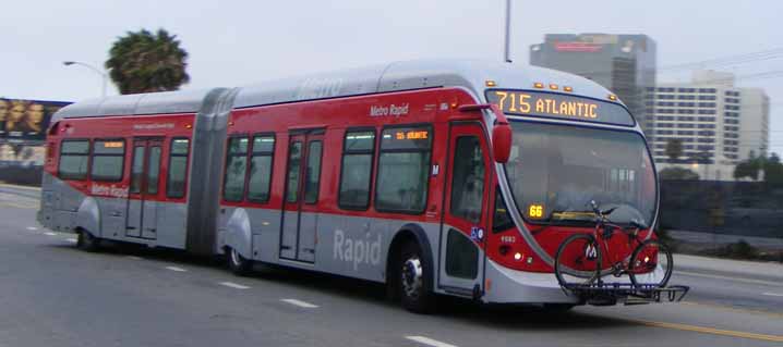 Metro Rapid NABI 60-BRT 9582